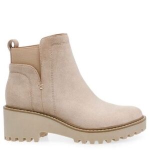 NWT Dolce Vita Rielle Waterproof Ankle Boot